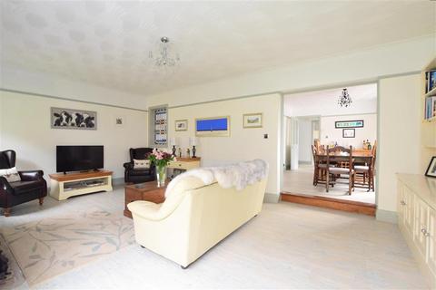 28 Furze Road, Worthing, BN13 3BH