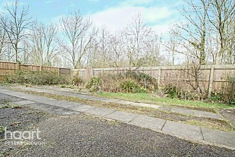 69 Squires Gate, Gunthorpe, Peterborough, PE4 7BU