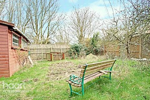 69 Squires Gate, Gunthorpe, Peterborough, PE4 7BU