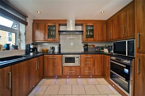 11 Ambleside Gardens, Sutton, SM2 5ES