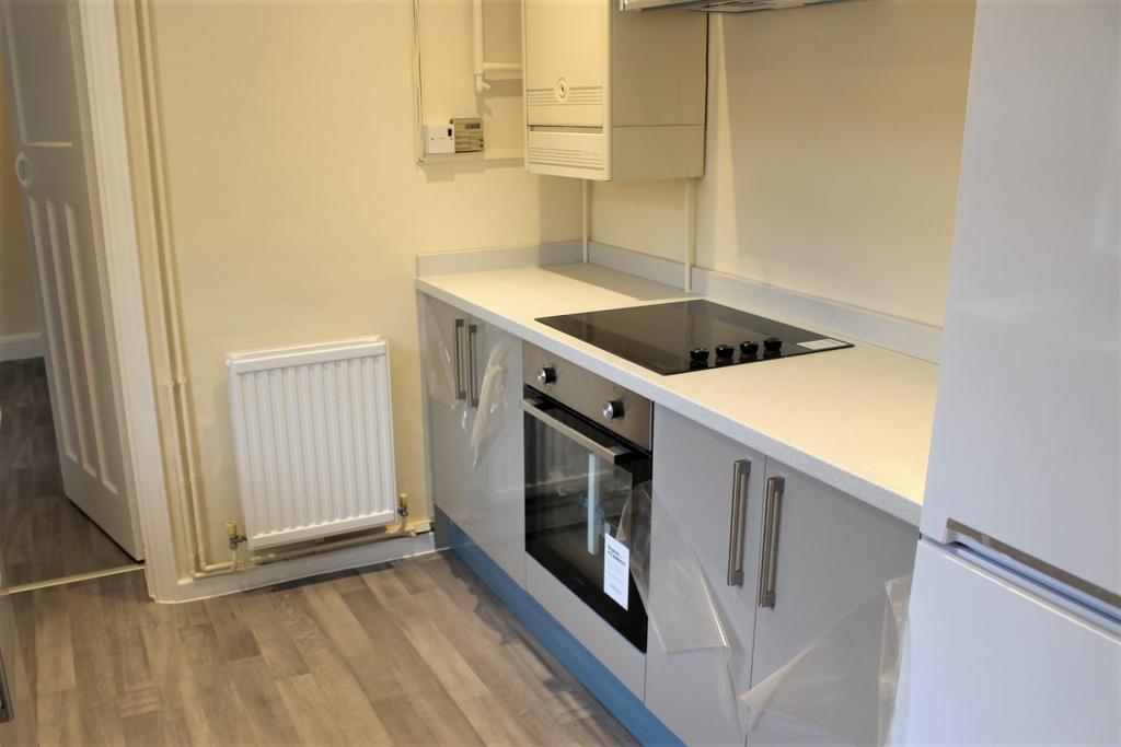 Fryerning Lane, Ingatestone, Essex, CM4 2 bed semidetached house to