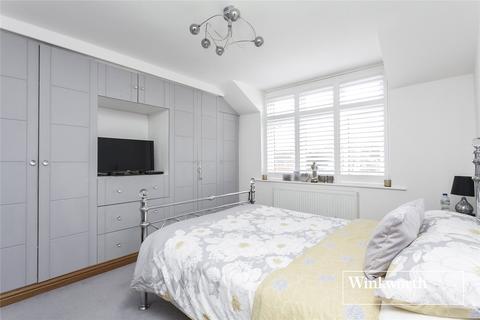 18 Cedar Lawn Avenue, Barnet, EN5 2LN