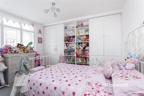 18 Cedar Lawn Avenue, Barnet, EN5 2LN