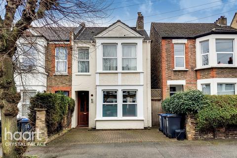 28 Burgoyne Road, London, SE25 6JT