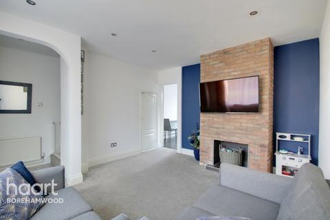 5 Stretton Way, Borehamwood, WD6 4AP