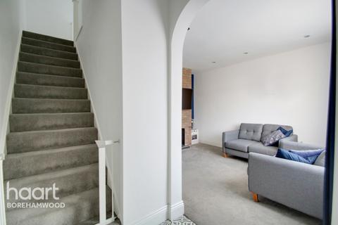 5 Stretton Way, Borehamwood, WD6 4AP