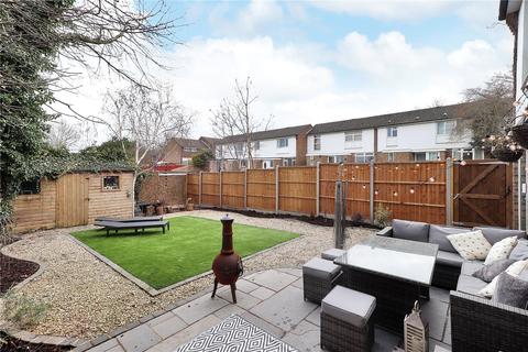 2 Northfield, Hartley, Longfield, DA3 7EW