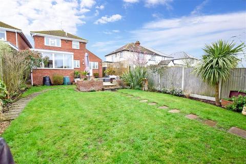 69 Clover Rise, Whitstable, CT5 3HT