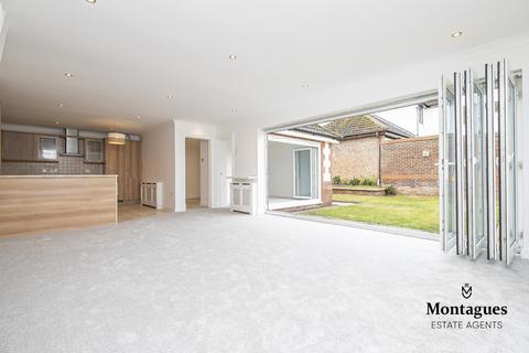 undefined, Coopers Hill, Ongar, CM5