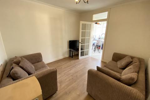 1 bedroom in a house share to rent, Westbourne Road,  Croydon, CR0