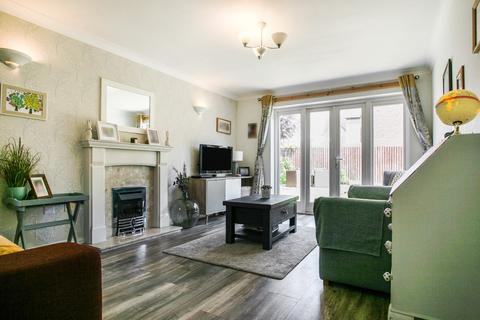 39 Beceshore Close, Moreton-in-marsh, GL56 9NB