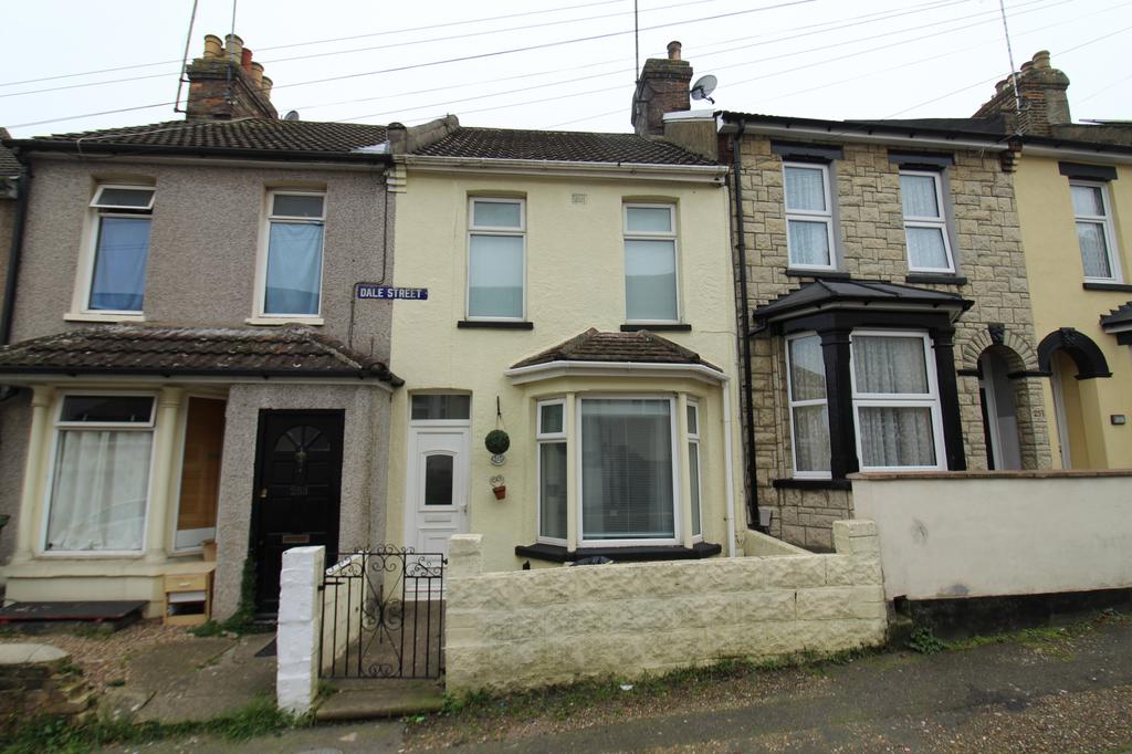 Dale Street, Chatham, Kent, ME4 3 bed terraced house for sale £250,000