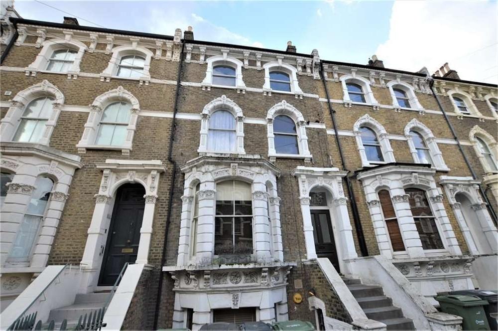 Ferndale Road, Clapham 2 bed flat £2,000 pcm (£462 pw)
