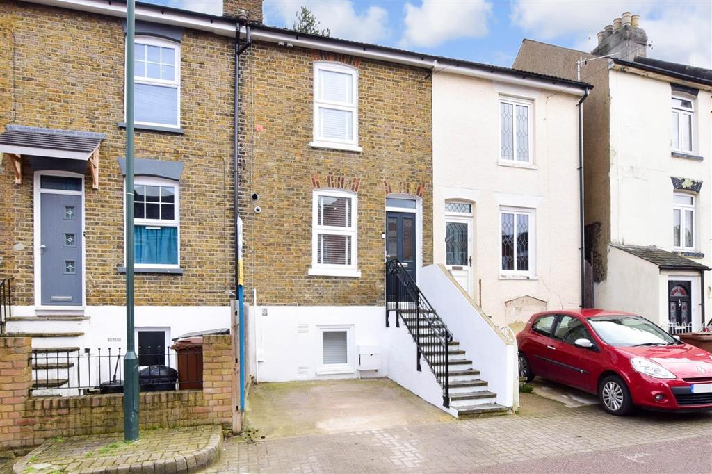 Queens Road, Chatham, Kent 2 bed terraced house £250,000
