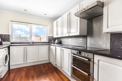 18 Bryanston Way, Swindon, SN3 3PG