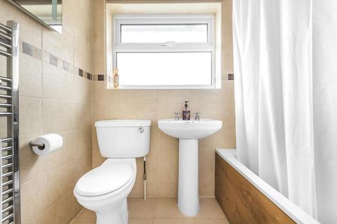 18 Bryanston Way, Swindon, SN3 3PG
