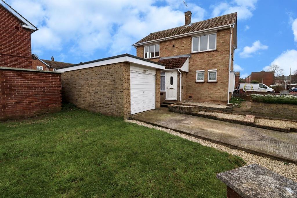 Coronation Crescent, Margate 3 bed semidetached house £280,000