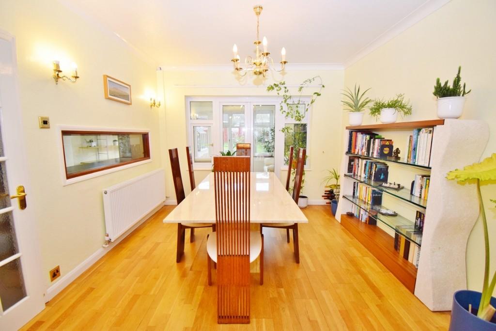 Greystoke Avenue, Pinner 4 bed semidetached house £748,500