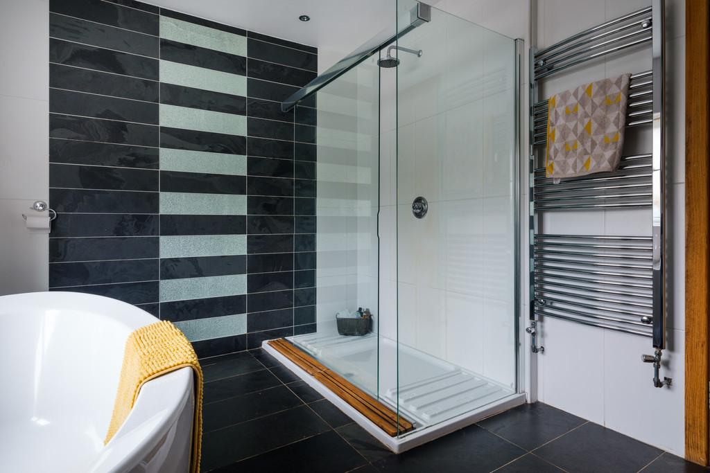 Four piece bathroom