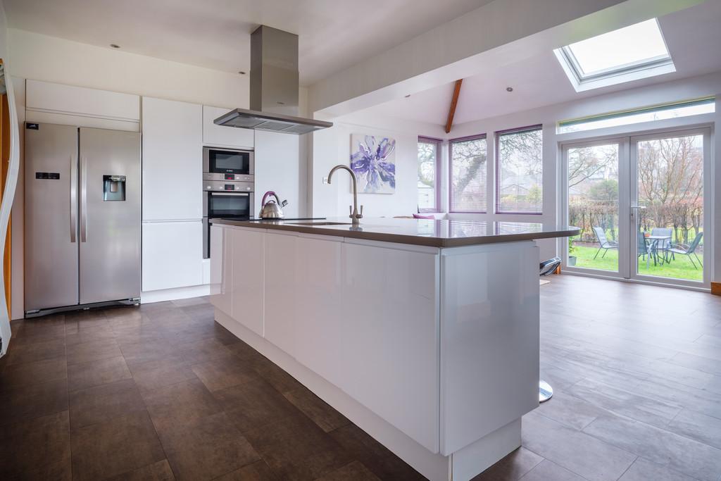 Excellent family/living/dining kitchen