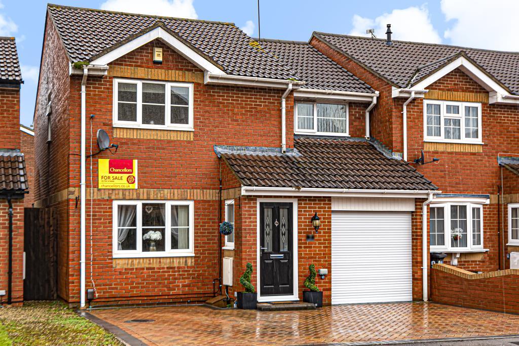 Swindon Wiltshire Sn3 4 Bed Link Detached House For Sale £290 000