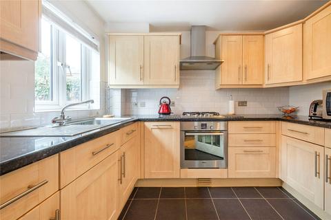 1 Woodlawn Close, London, SW15 2RE