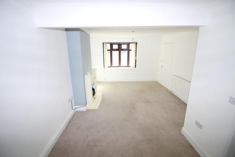 3 bedroom semi-detached house to rent, Cranmore Road, Middlesbrough