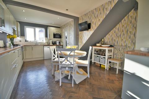 20 Ashbrook, Burton-on-trent, DE15 9FS