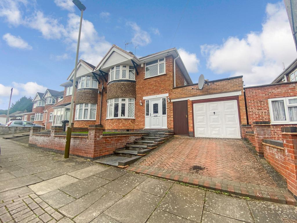 Fallowfield Road, Leicester... 3 bed semidetached house for sale £