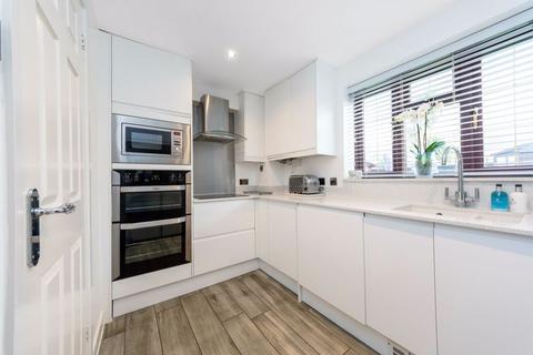 8 Cheswick Close, Crayford, Dartford, DA1 4TE