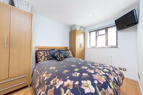 8 Cheswick Close, Crayford, Dartford, DA1 4TE