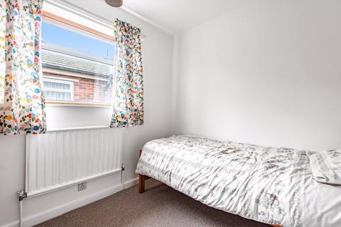 2 Marvin Close, Botley, Southampton, SO30 2EW