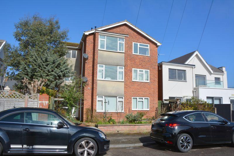 Grove Road, BurnhamOnSea 2 bed apartment £174,995