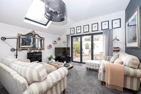 57 Park Crescent, Erith, DA8 3EA
