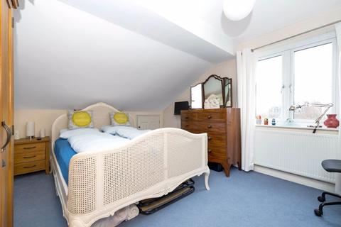 57 Park Crescent, Erith, DA8 3EA