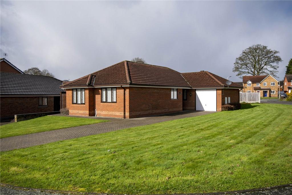 Barnfield Close, Oswestry... 3 bed bungalow £299,950