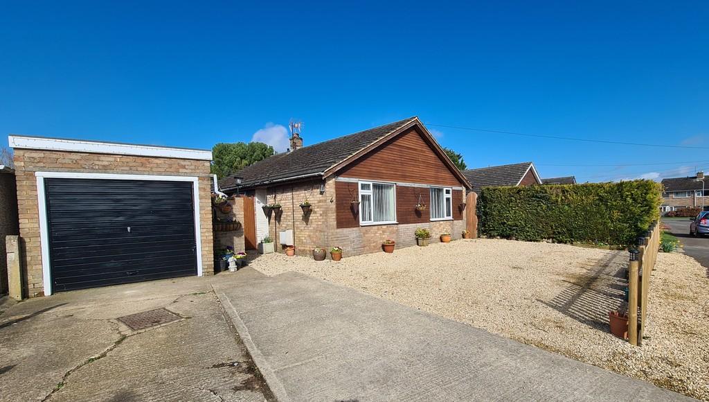 Cartwright Road, Charlton 4 bed detached bungalow £367,500