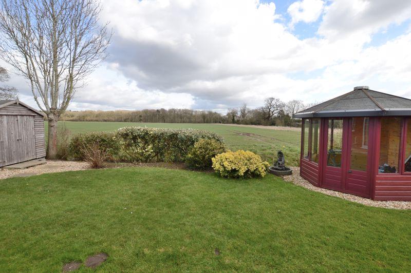 Rear Garden/Views