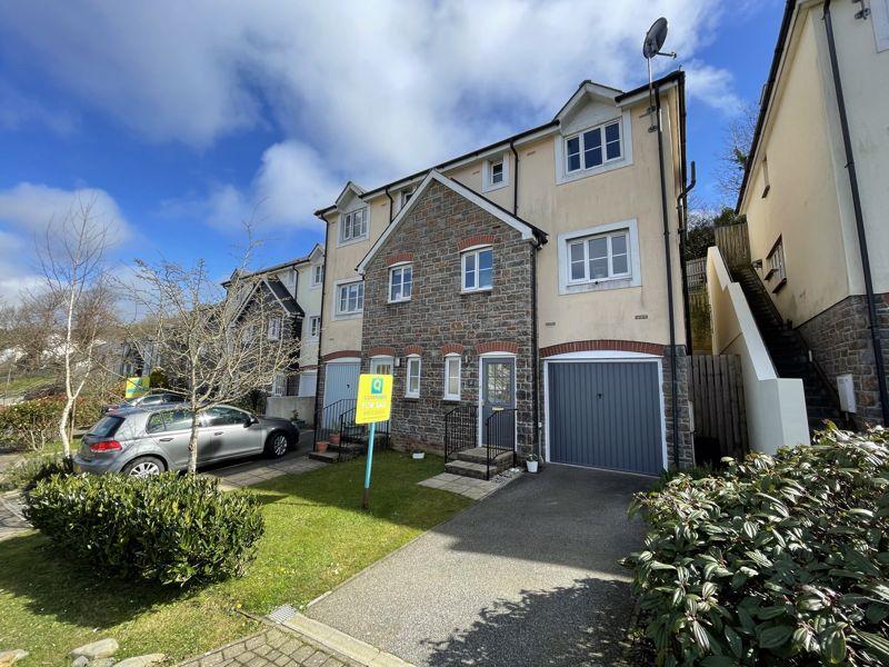 Kel Avon Close, Truro 3 bed semidetached house £289,950