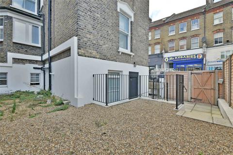1 bedroom flat to rent, Charlton Road, Greenwich, SE3