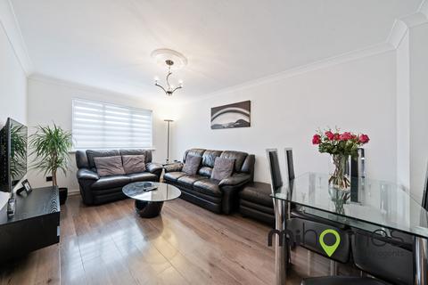 9 Firbank Close, Enfield, EN2 7ER
