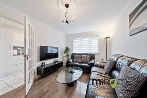 9 Firbank Close, Enfield, EN2 7ER