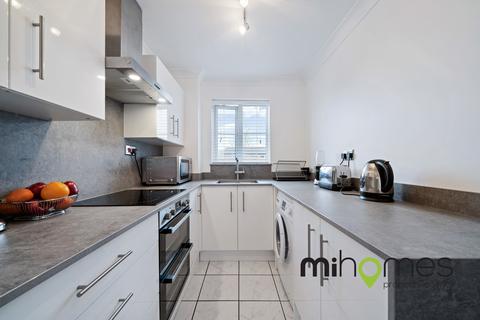9 Firbank Close, Enfield, EN2 7ER