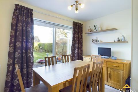 75 Grantham Road, Waddington, Lincoln, LN5 9NT
