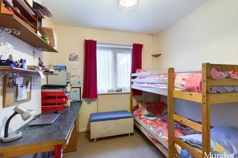 75 Grantham Road, Waddington, Lincoln, LN5 9NT