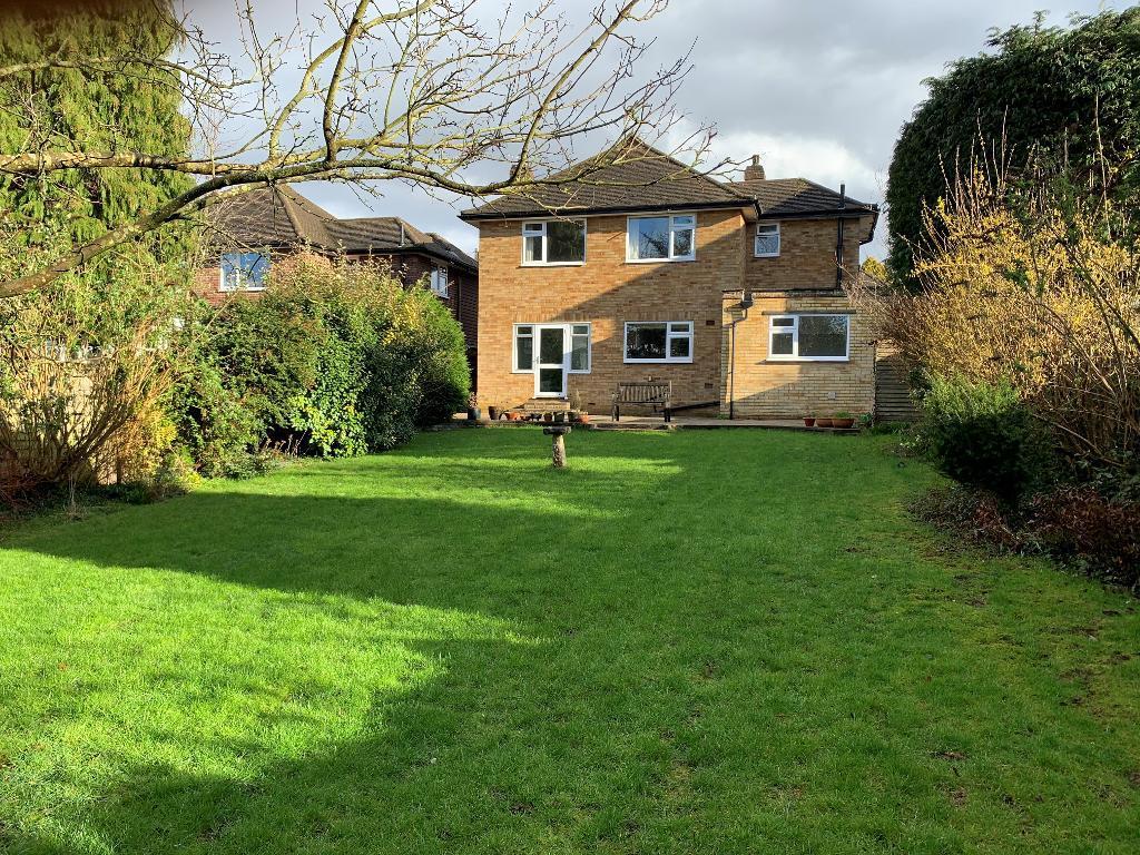 Morley Road, Sanderstead, South... 3 bed detached house £650,000