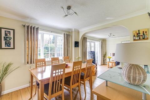 67 Abbots Lane, Kenley, CR8 5JG