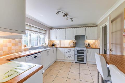 67 Abbots Lane, Kenley, CR8 5JG