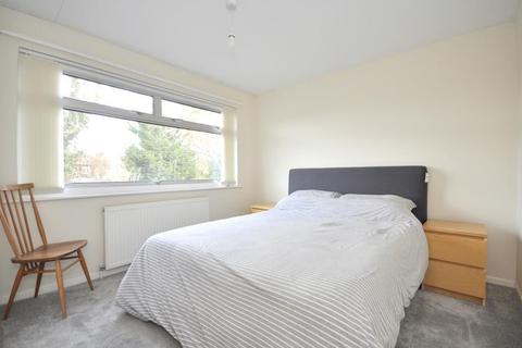 12 Springfield Close, Trowbridge, BA14 8TB