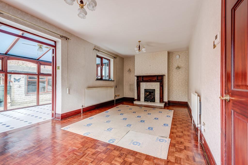 Frickley Road, Nether Green, Sheffield 3 bed detached house £415,000